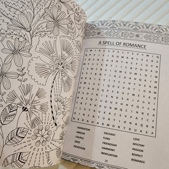 Tropical coloring and word search book - Picture 5 of 5